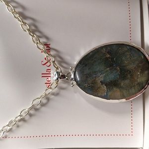 Stella and dot necklace